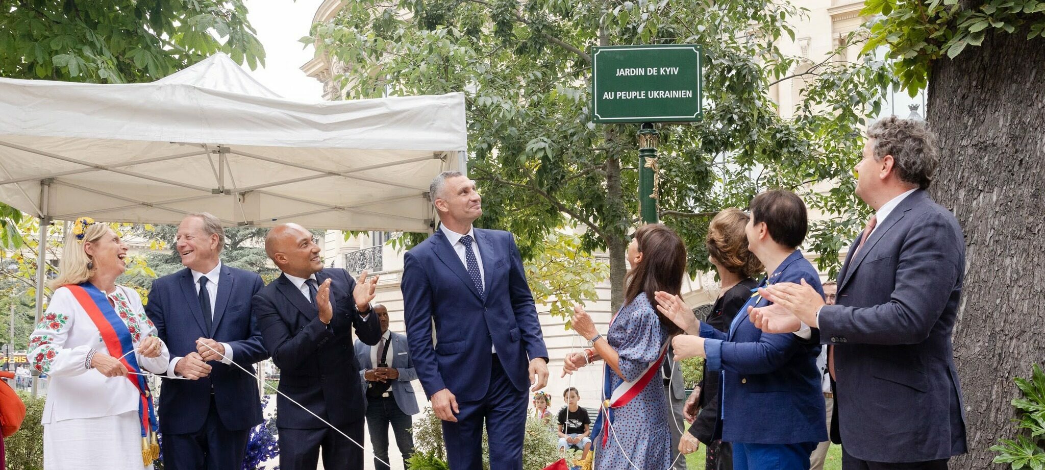 Inauguration du Jardin de Kyiv à Paris : Un Symbole d’Amitié Franco-Ukrainienne