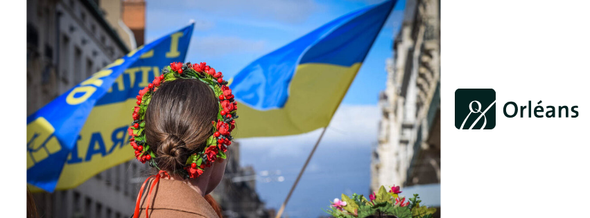 Orléans – Soutien à l’Ukraine : des pages jaunes et bleues